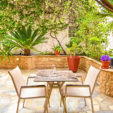 Apartament Aristea Sarti