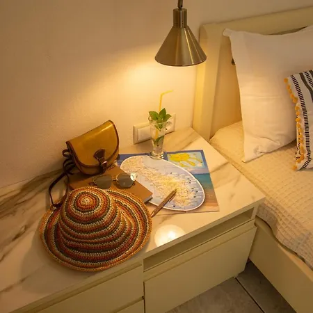 Aristea Apartament *